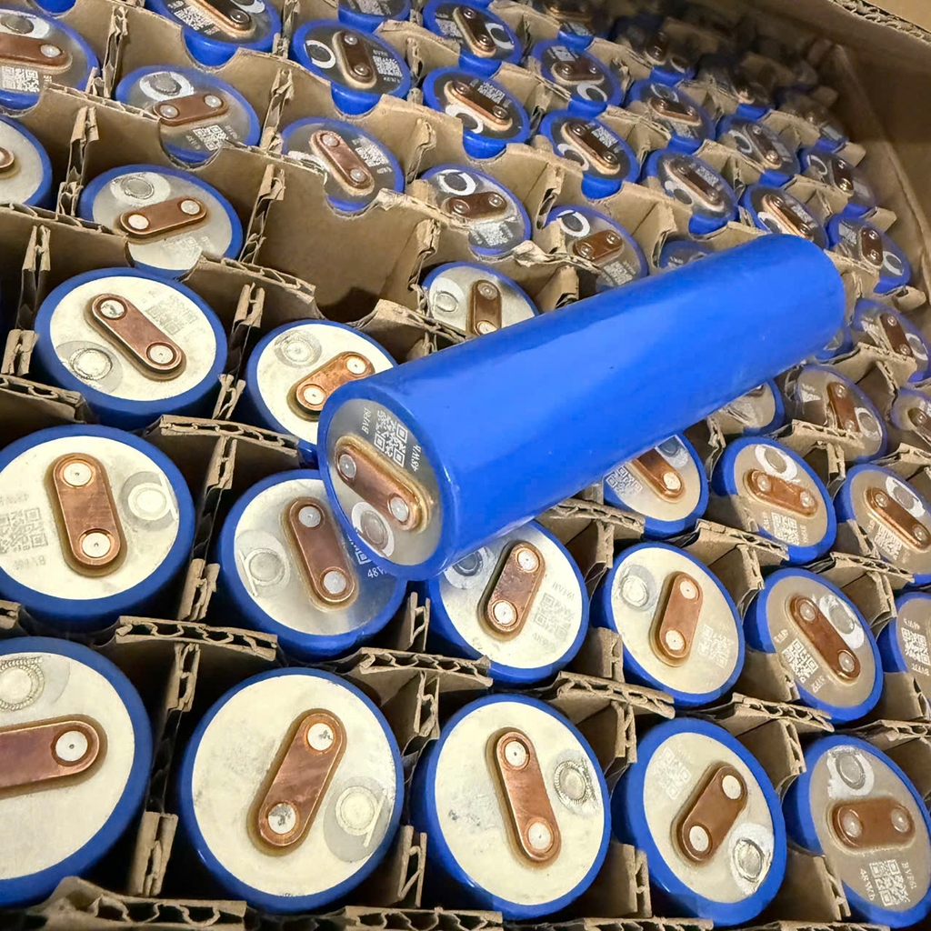 (Vỏ Xanh Không Hàn Kẽm) Pin Sắt LiFePO4 33140 3.2V 15Ah Xả 3C (Tặng kèm Khung)