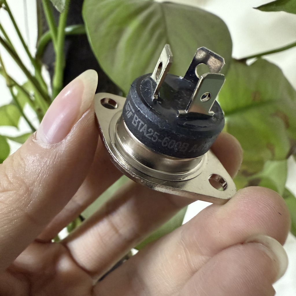 BTA25-600B TRIAC 25A 600V Chính Hãng