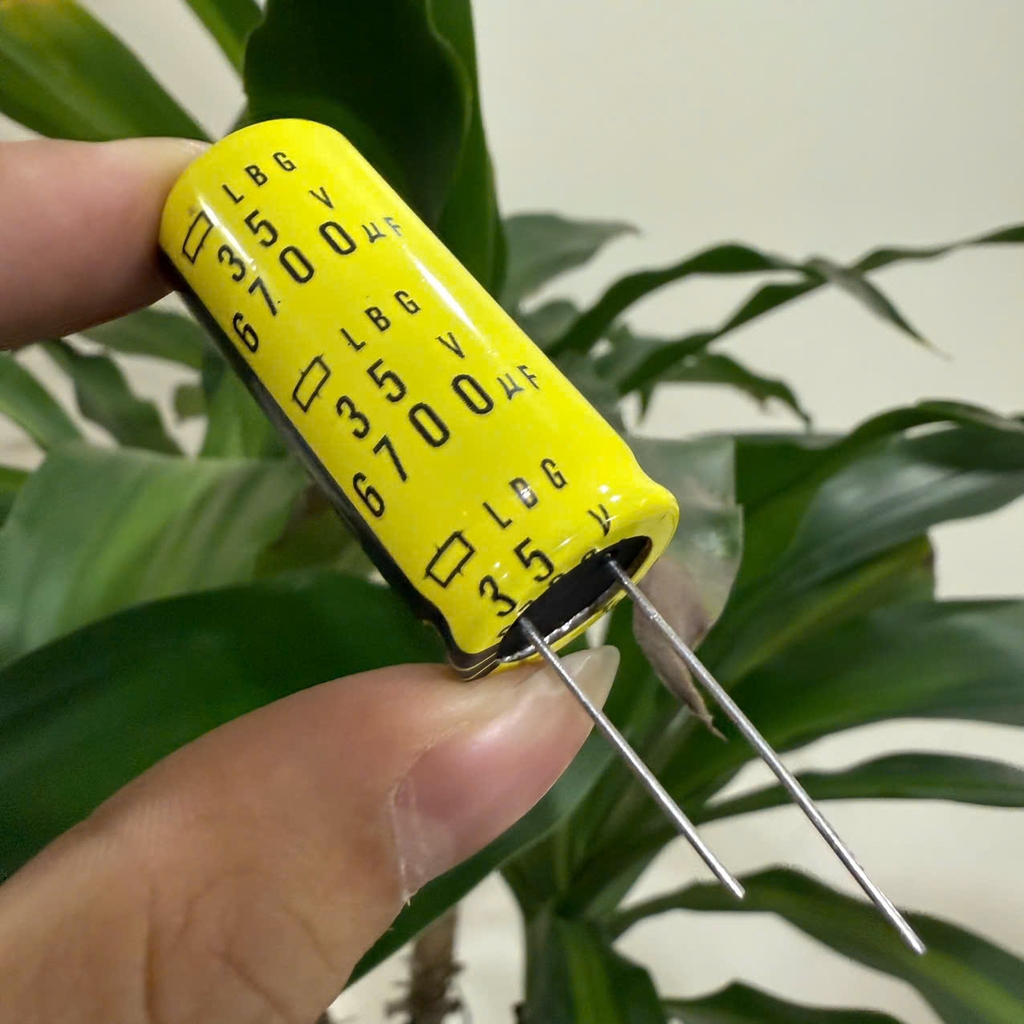 Tụ Hóa LBG Màu Vàng 6700uF 35V 18x40mm (Dung Lượng>7500uF)