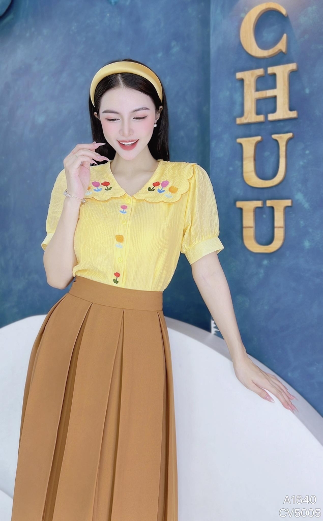 Áo Thêu 3 Màu Tulip A1640