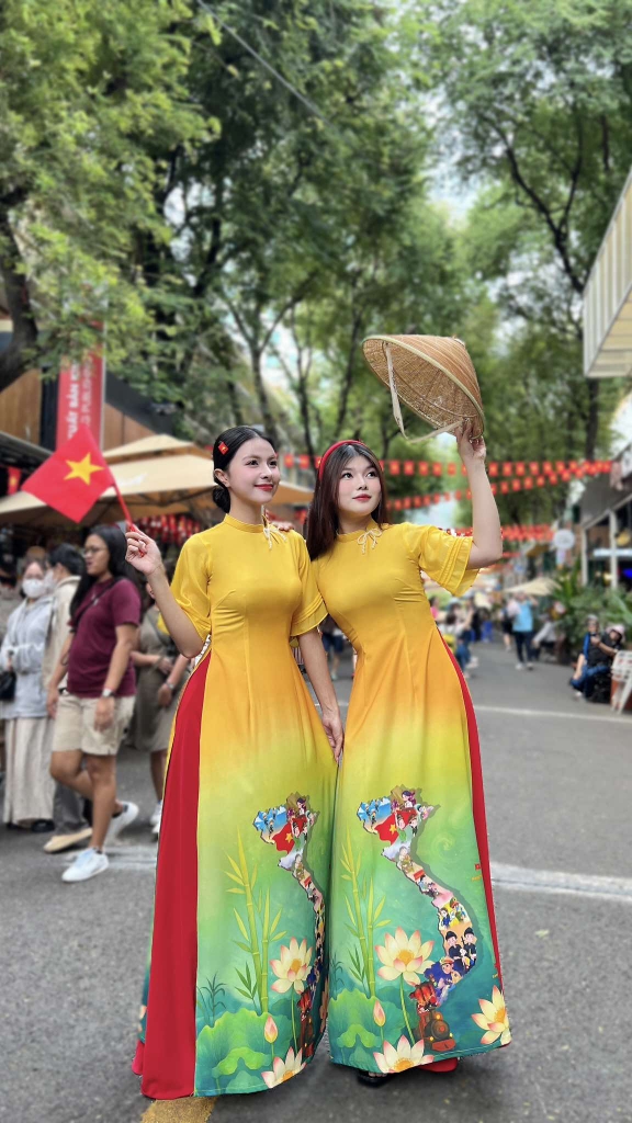 Áo Dài Đất Nước Tàu Hỏa AD2789 (áo lẻ)