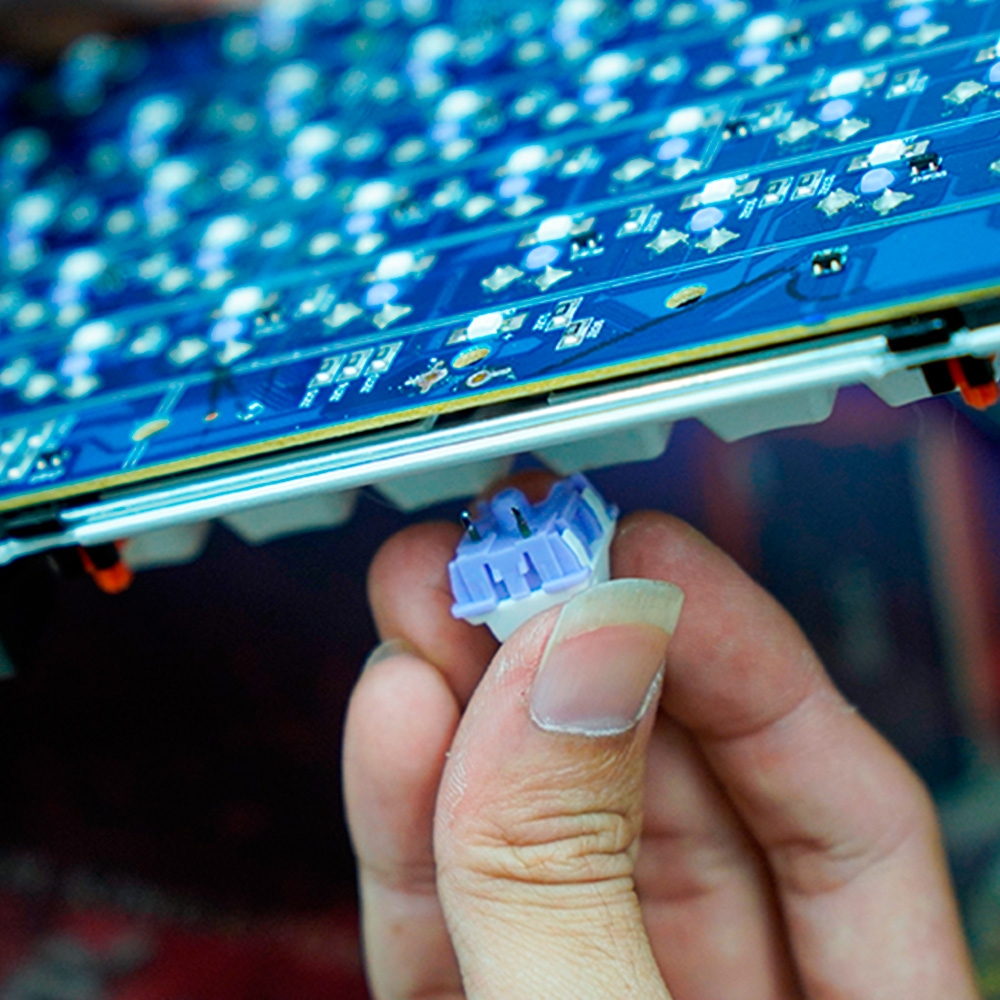 Dịch vụ thay công tắc (switch) bàn phím cơ - Không có hotswap