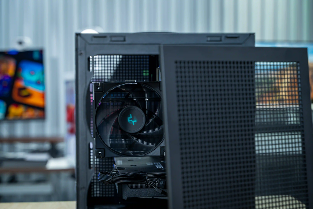 PC M5 i5-5060 (i5-14400F, RTX 5060 8GB, RAM DDR5 32GB, SSD 1TB, 650W, WIN11)