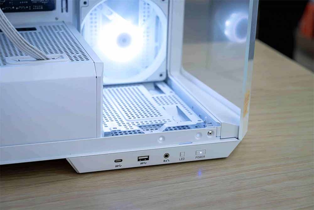 PC MSI i5K-5070 White ( i5-14600K, RTX 5070 OC 12GB, Ram 32GB DDR5, SSD 1TB, 850W, Ubuntu)