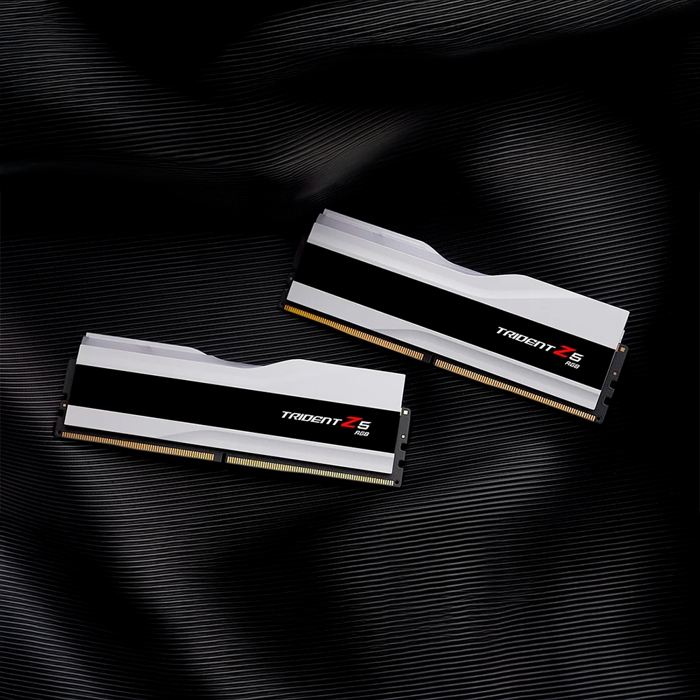 Ram PC G.SKILL Trident Z5 RGB 32GB 6000MHz DDR5 (16GBx2) White F5-6000J3636F16GX2-TZ5RW