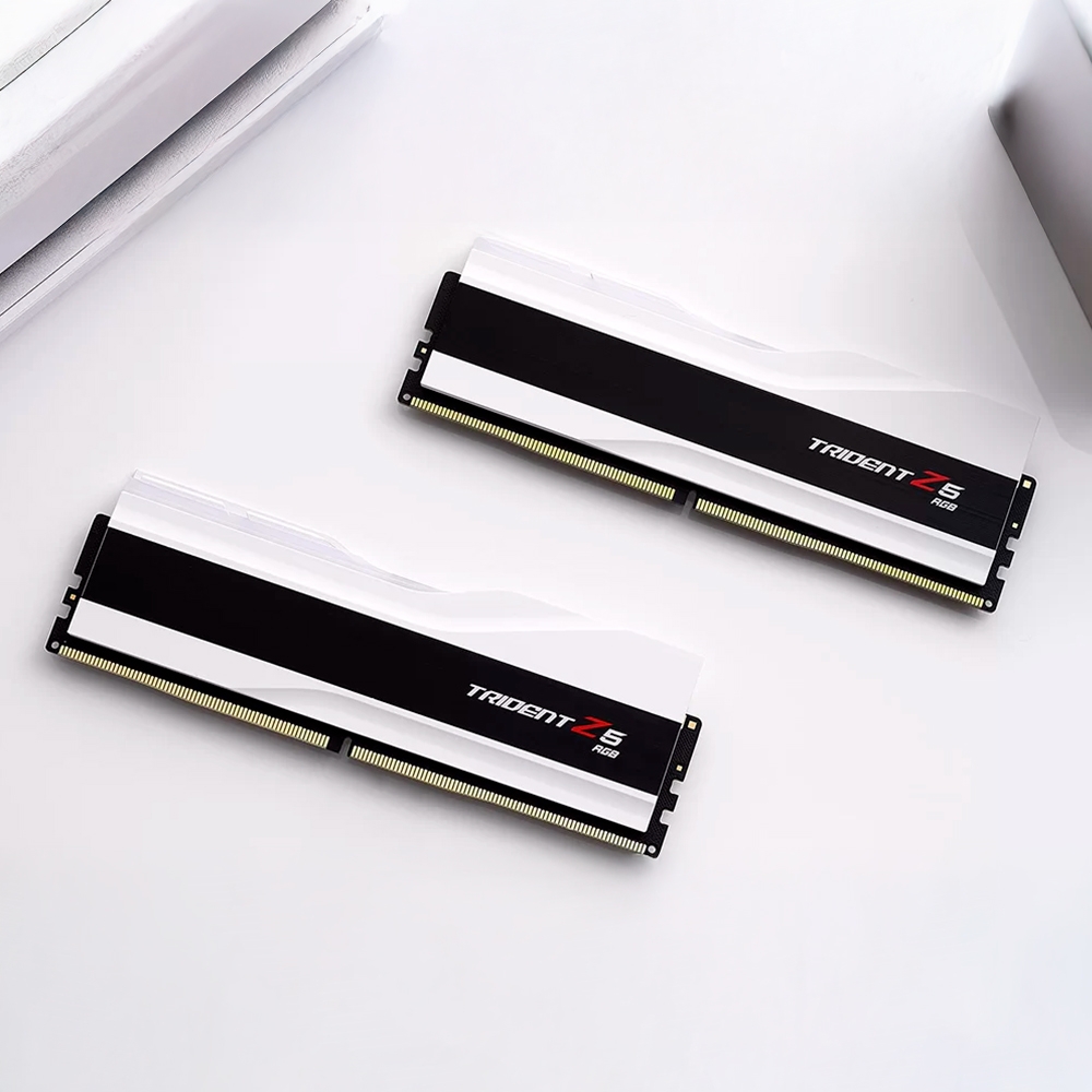 Ram PC G.SKILL Trident Z5 RGB 32GB 6000MHz DDR5 (16GBx2) White F5-6000J3636F16GX2-TZ5RW