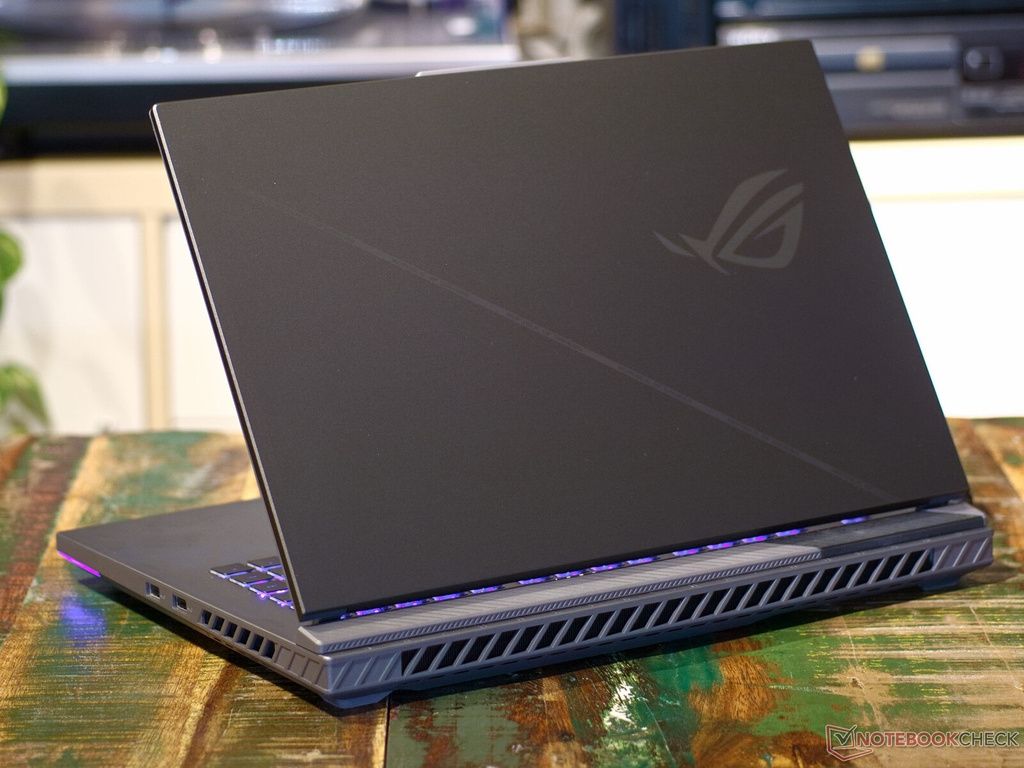 Săn sale Laptop Gaming giá siêu rẻ, chỉ từ 19.89 triệu, mua ngay đừng bỏ lỡ