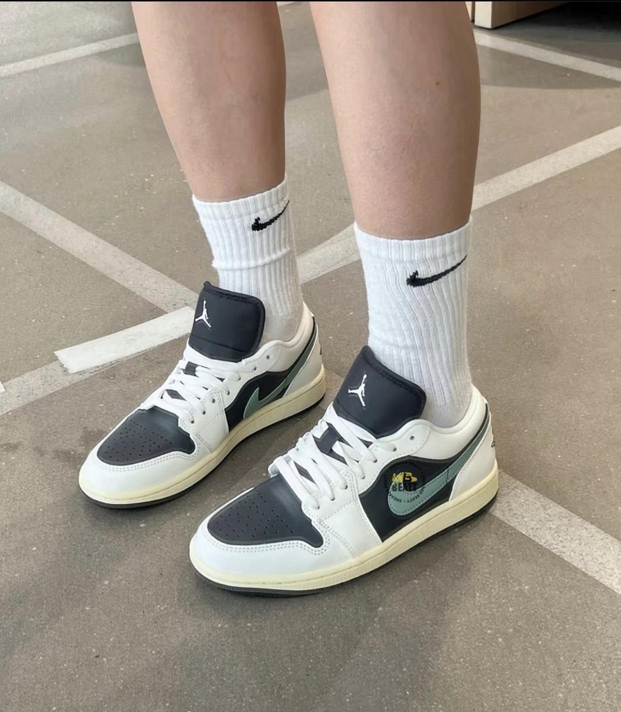 Jordan 1 Low 