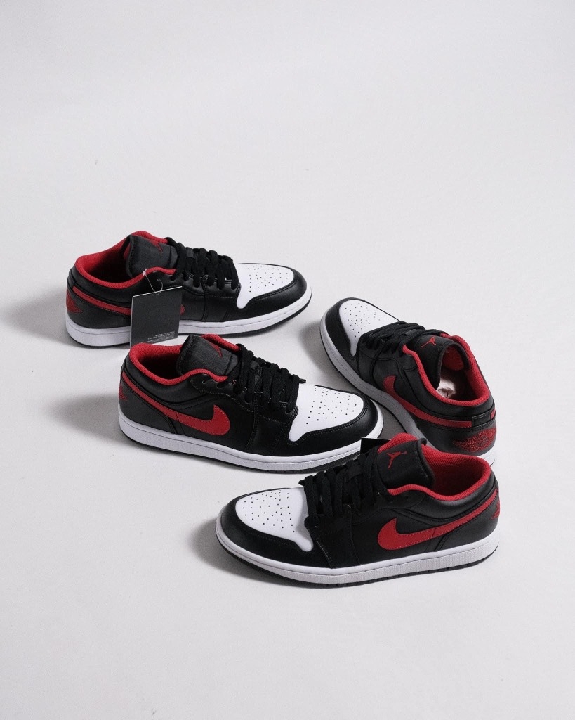 Jordan 1 Low White Toe Fire Red - 553560-063