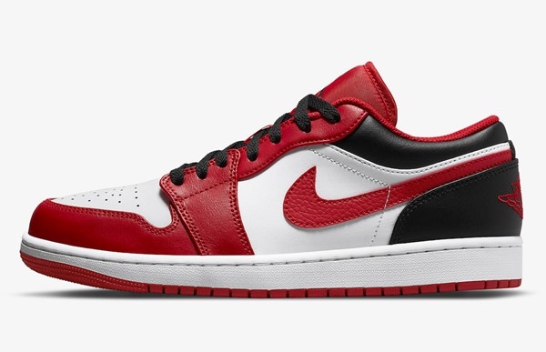 Jordan 1 Low Bulls (Chicago 2022) - 553558-163