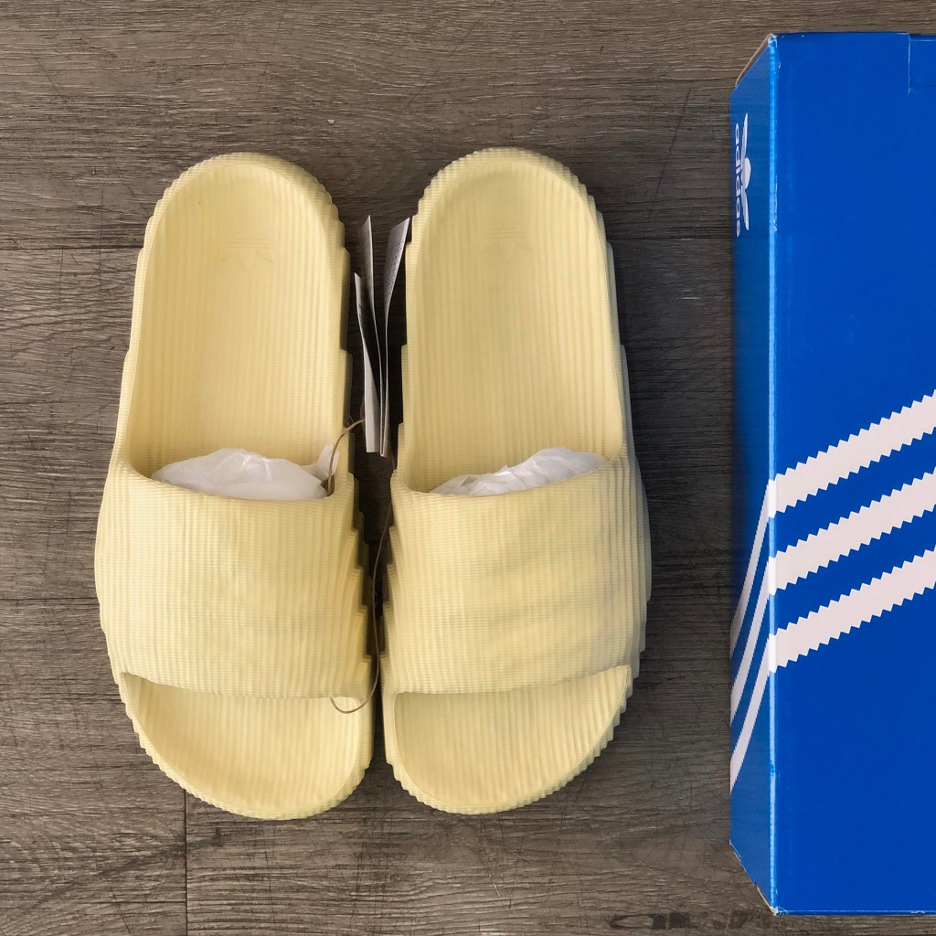 adidas ADILETTE 22 SLIDES 'DESERT SAND' - GX6945