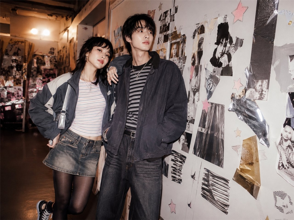 2010s revival: Gen Z đang mặc lại thập niên 2010 như thế nào?