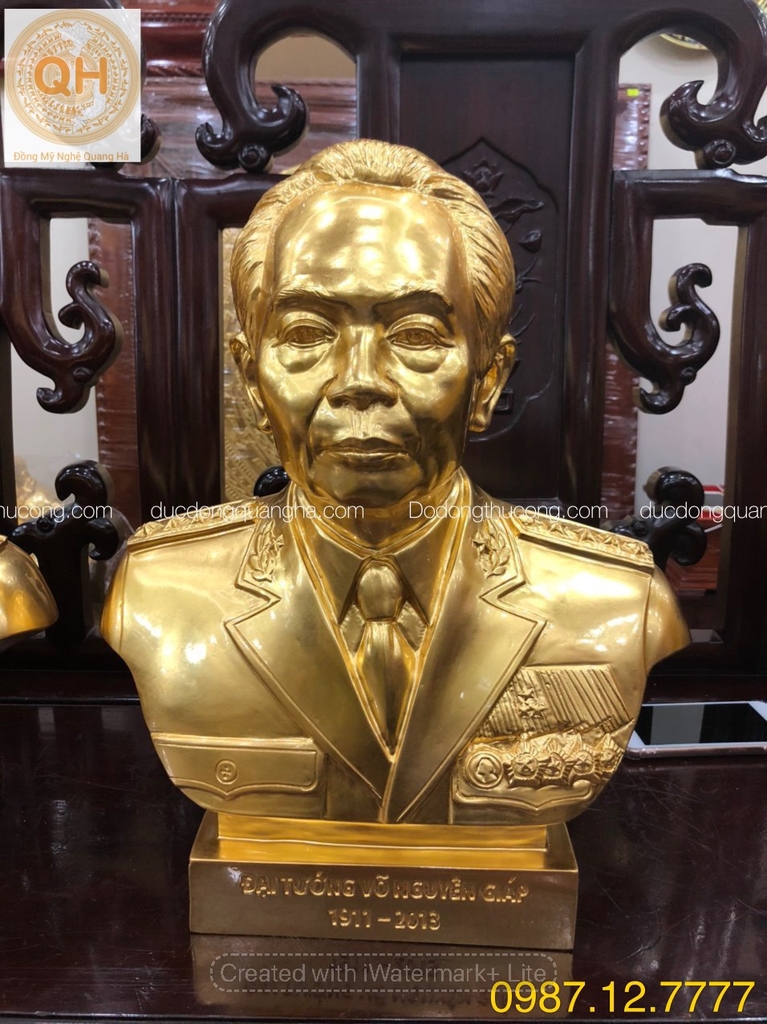 TƯỢNG BÁC GIÁP BÁN THÂN THẾP VÀNG 9999