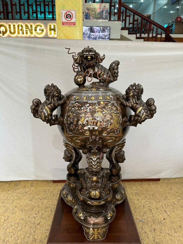 ĐỈNH CẦU 1m34 KHẢM NGŨ SẮC