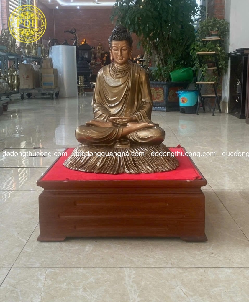 TƯỢNG PHẬT THÍCH CA NGỒI RƠM
