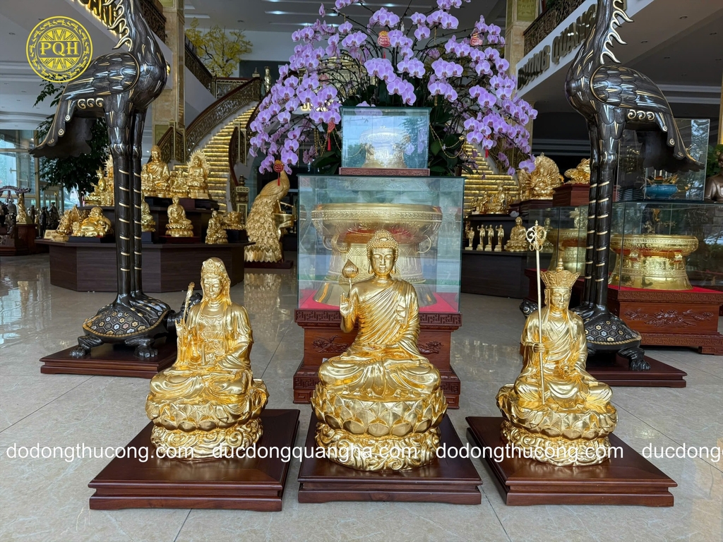 TƯỢNG PHẬT BÀ QUAN ÂM DÁT VÀNG