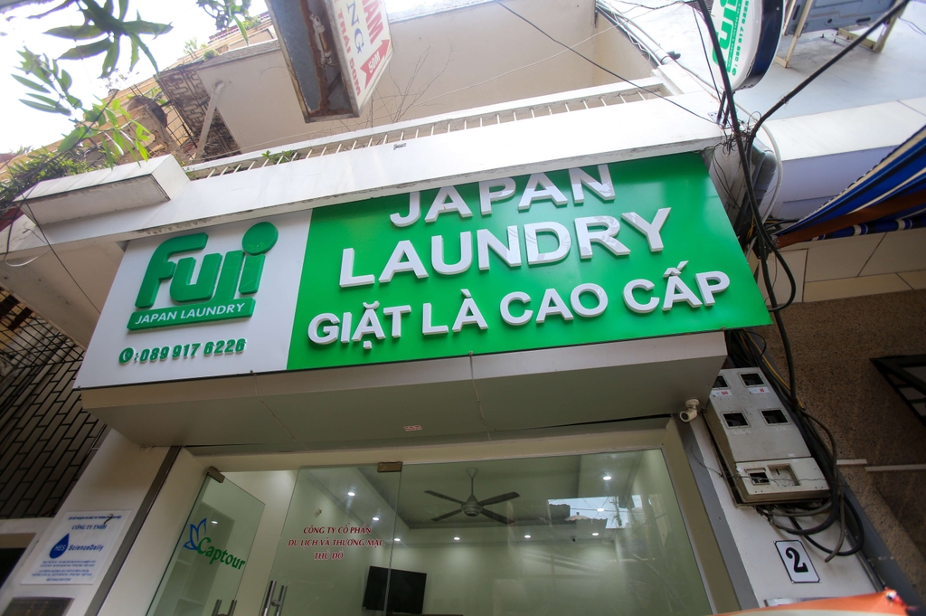 covid-tranh-xa-dich-vu-giat-la-fuji-mo-cua-hoat-dong-tro-lai