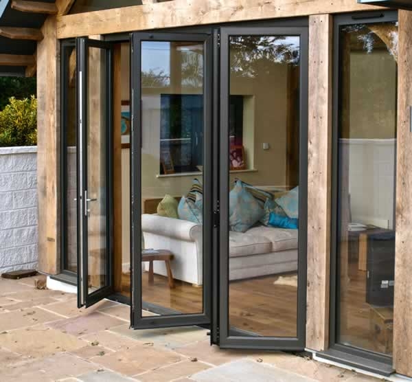 Cửa đi mở xếp trượt gấp 6 cánh Xingfa