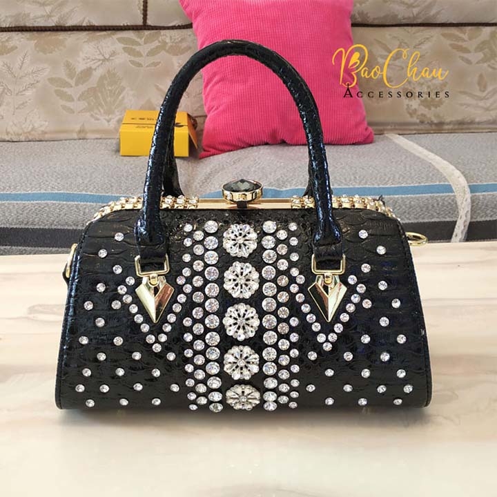  DIOR LADY MINI SATIN SUPER  Size 17  Phom chuẩn đẹp  đá rhinestone  được đính trên