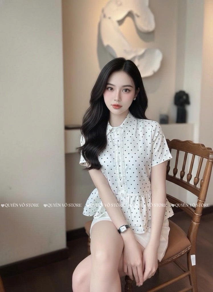 Áo sơ mi babydoll chấm bi trắng - cổ nhọn 1462