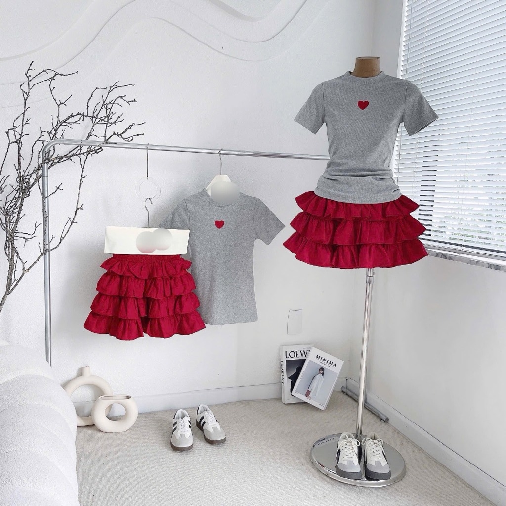Set áo thun ôm body thêu x chân váy tầng