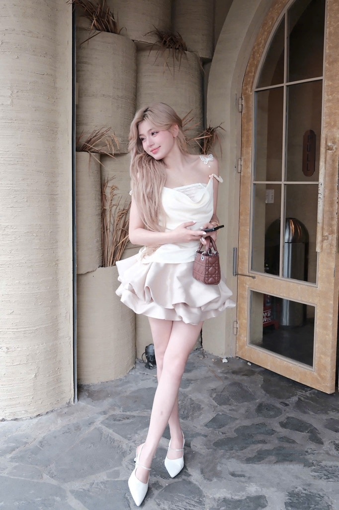 Set áo 2 dây chân váy bí nude tiểu thư