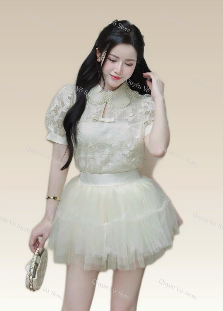 Set áo ren cổ ngọc chân váy lưới