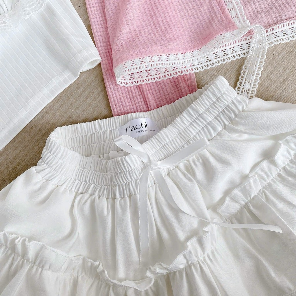 Set áo khoác hồng viền ren + áo 2 dây chân váy tầng