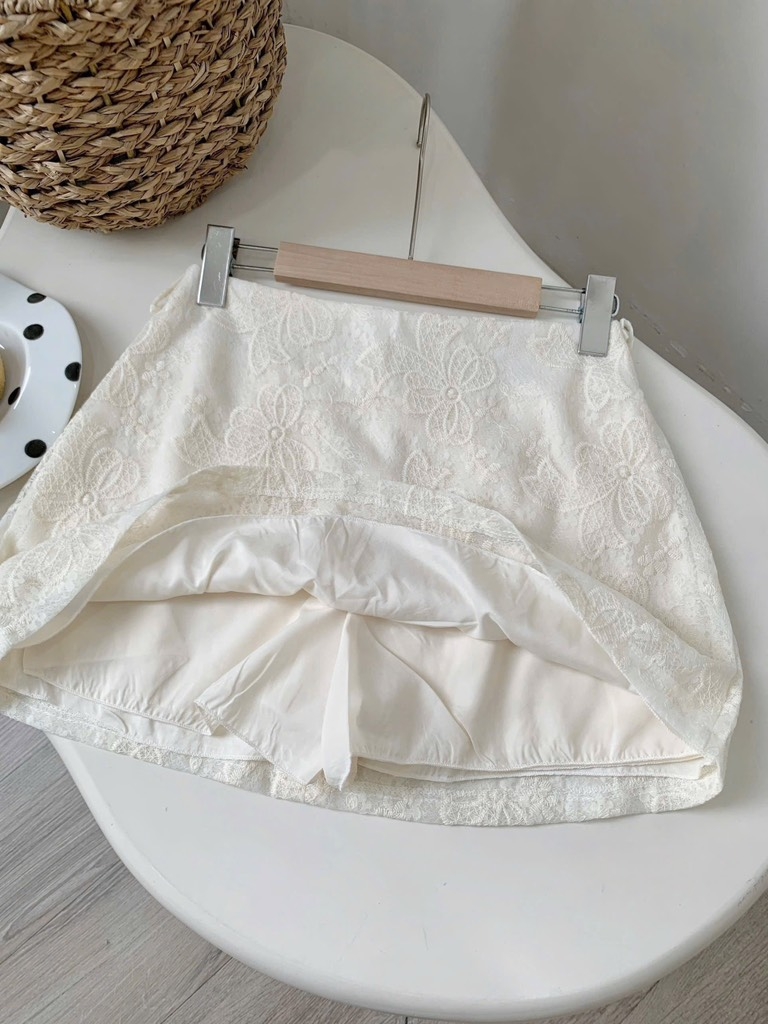 Chân váy tơ ren thiết kế - M