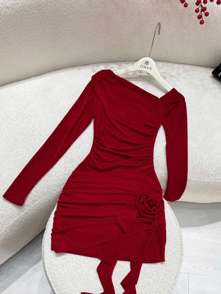 Đầm ôm body nhún eo tua rua - Đỏ
