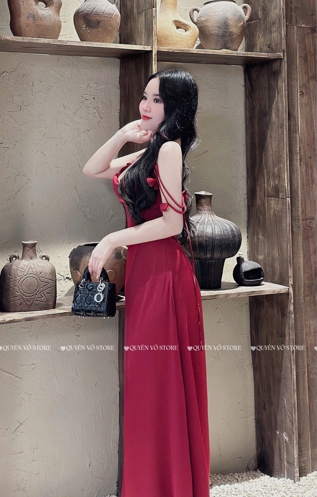 Đầm lụa cổ đỗ dây đính hoa - Đỏ