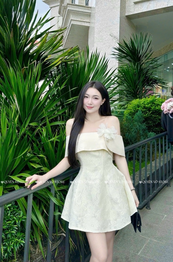 Đầm trễ vai hoa dáng xòe - Kem