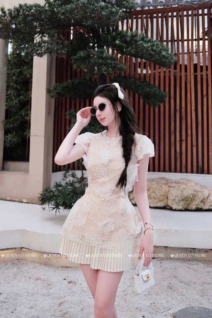 Set áo ren chân váy dập li