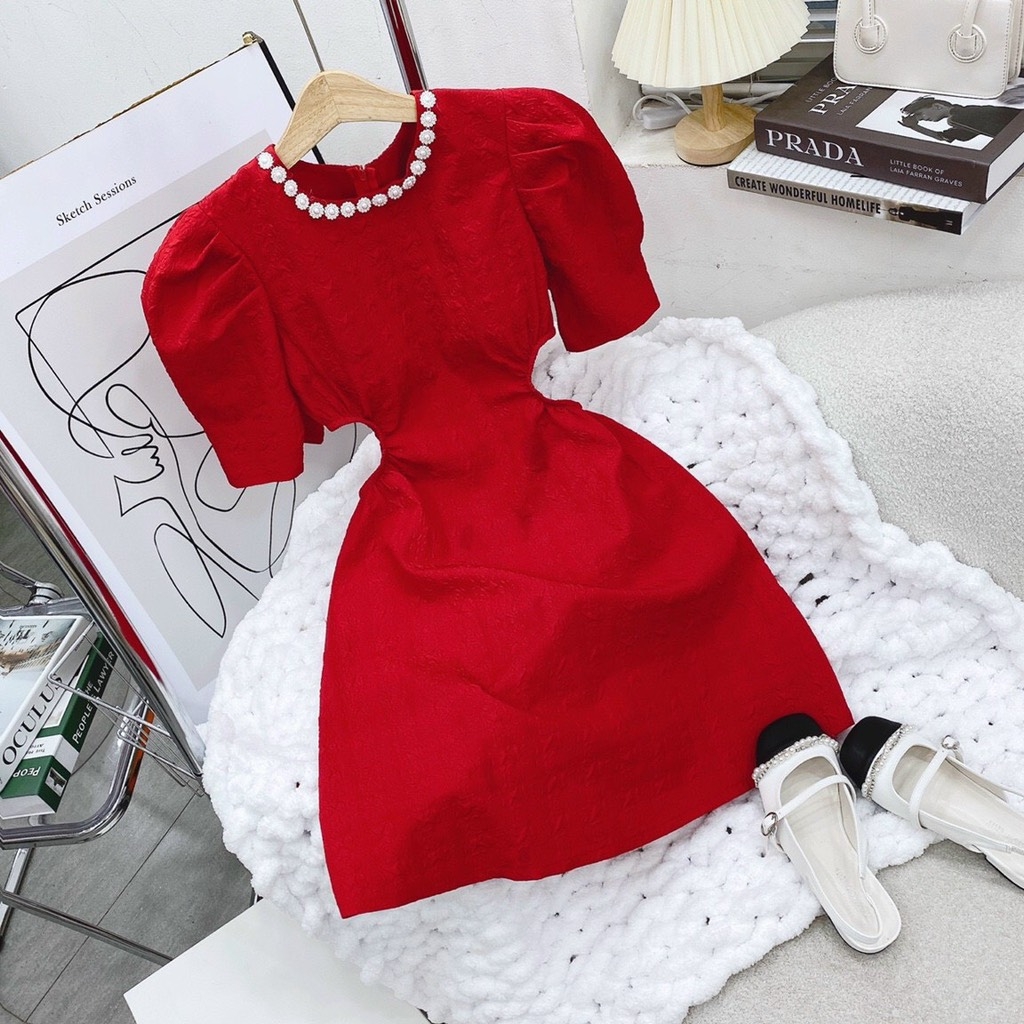 Đầm đỏ cổ tròn đính đá khoét eo - S