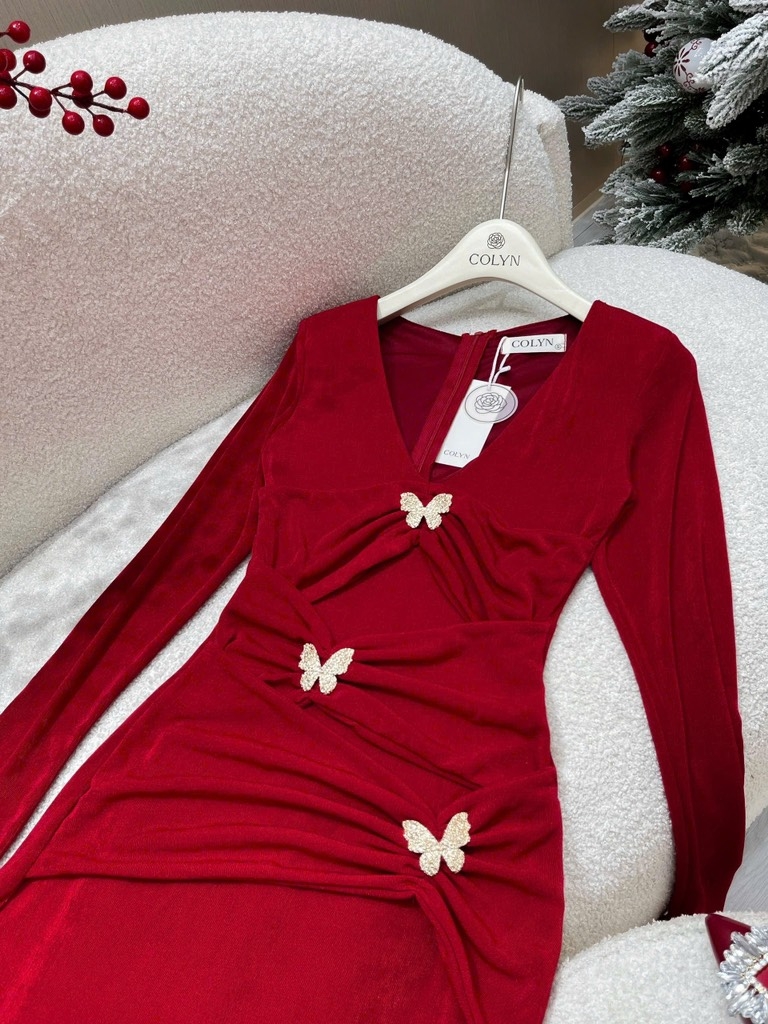 Đầm ôm body tay dài đính bướm - Đen