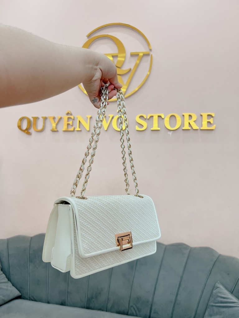 Túi CnK khuy gập - Trắng - Size 22