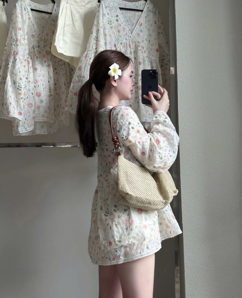 Set Babydoll hoa cổ V tay loe