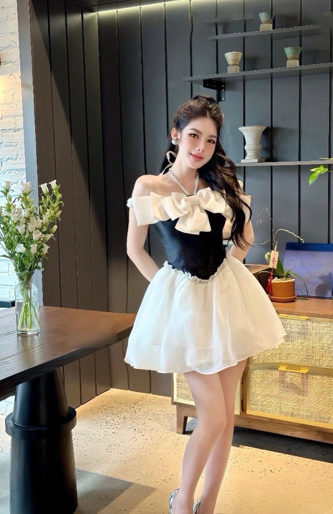 Áo thun trễ vai cài nơ - Chất tăm lạnh