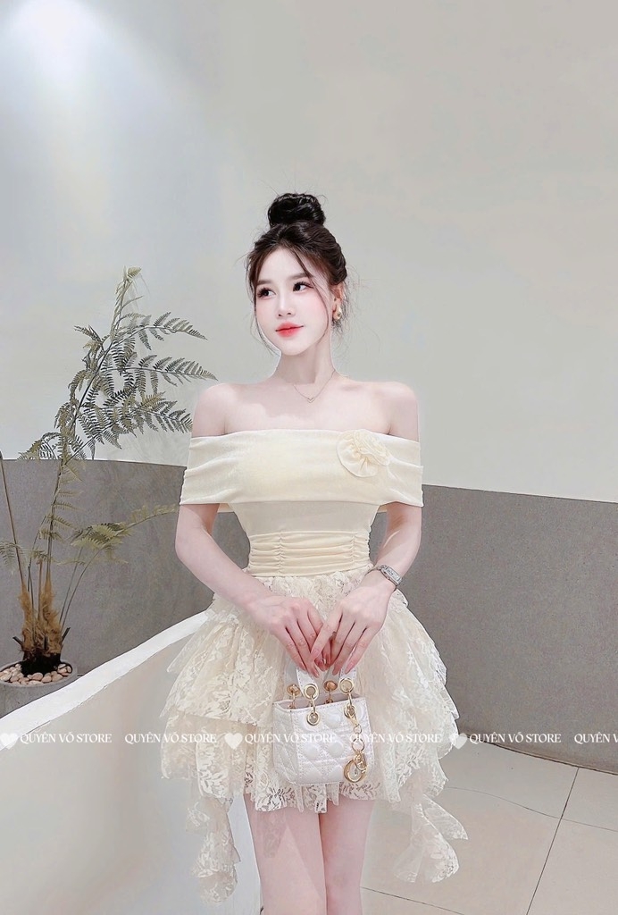 Đầm trễ vai ren tua - Be