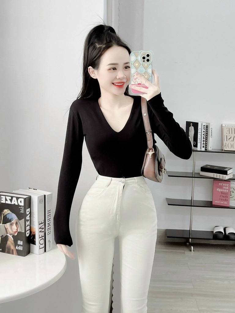 Áo thun bozip cổ tim Hot - Tay dài