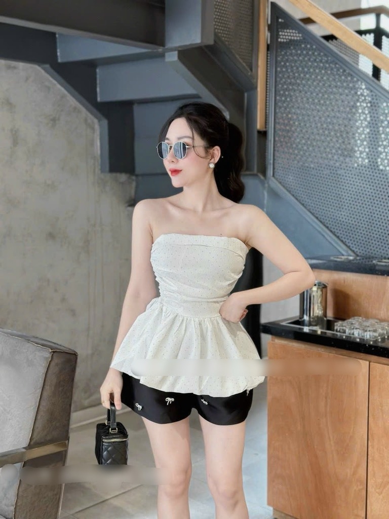Áo cúp ngực bo chun bling