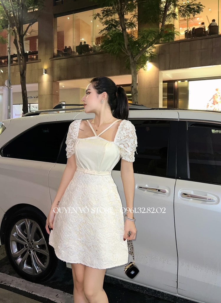 Đầm ren nơ eo viền cườm