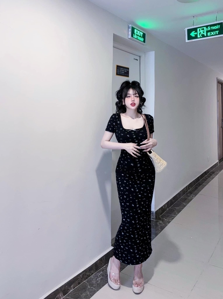 Đầm body thun hoa nhí