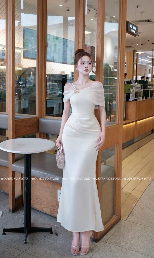 Đầm trễ vai lụa phối tơ hoa đá - Kem