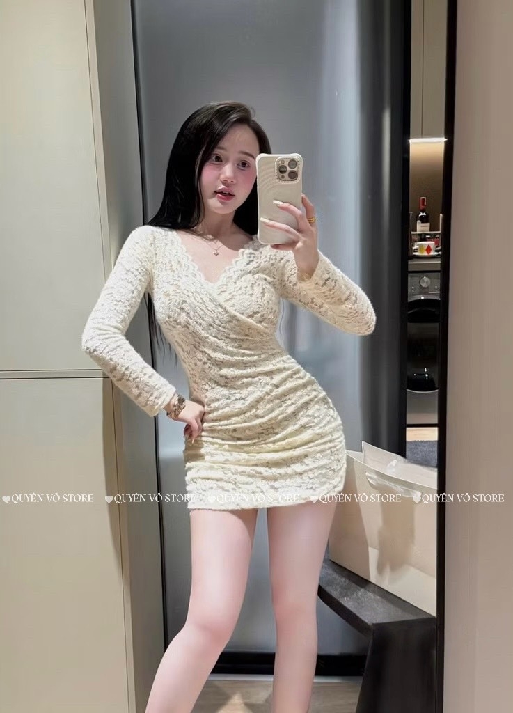 Đầm ôm body ren hoa
