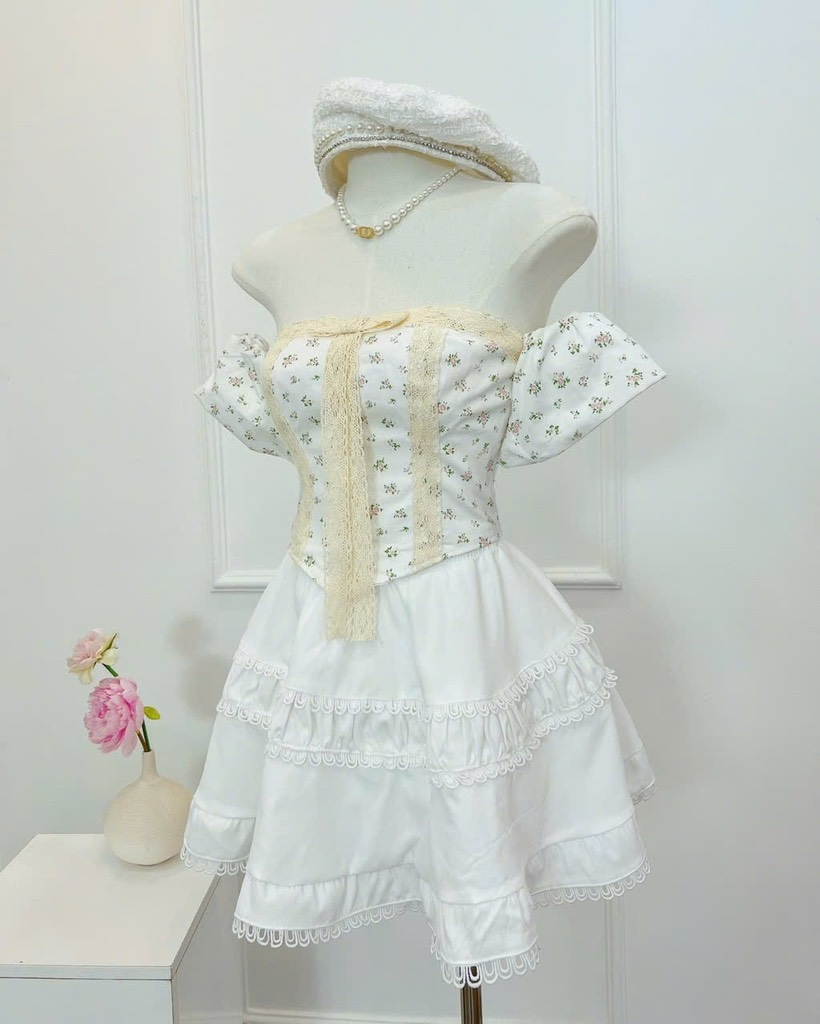Set áo hoa nhí cúp ngực chân váy viền ren