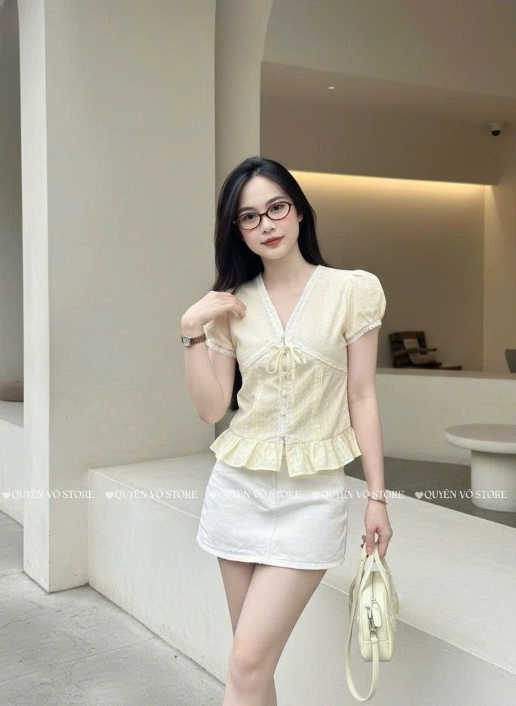 Áo sơ mi babydoll viền ren sọc - Vàng 1445