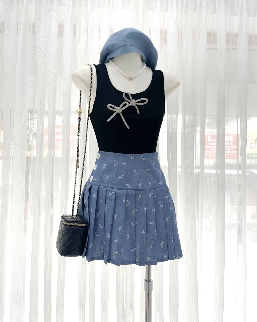Set áo thun đen nơ chân váy denim  - S eo 64