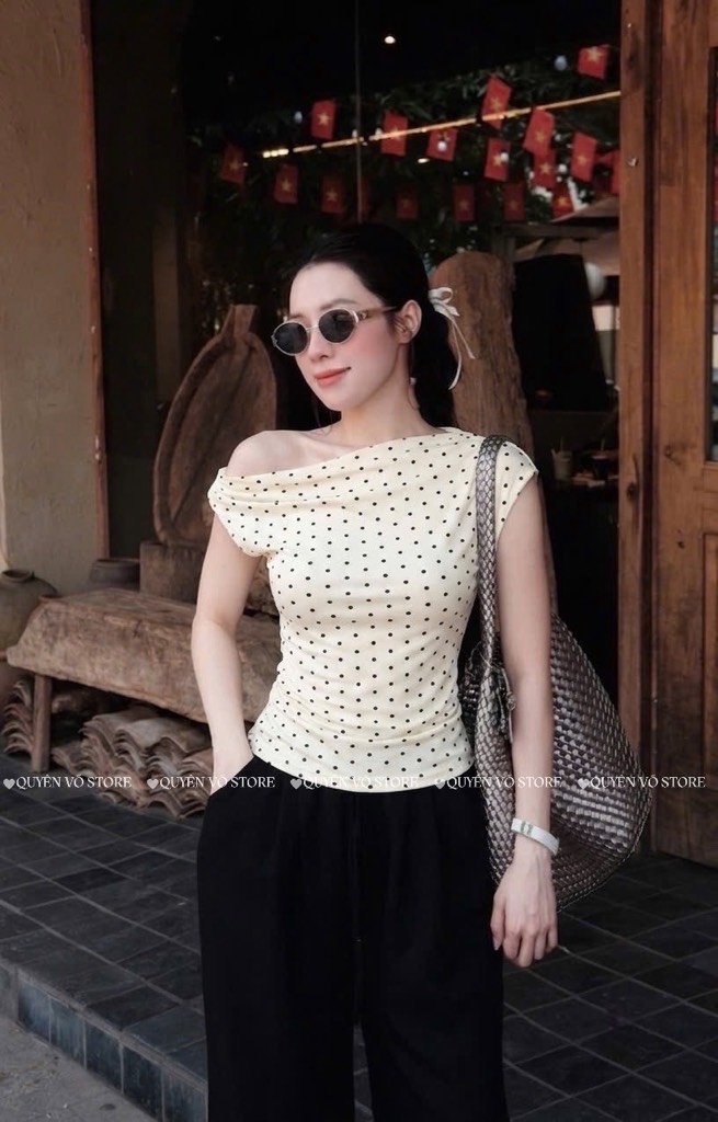 Áo thun cổ đỗ