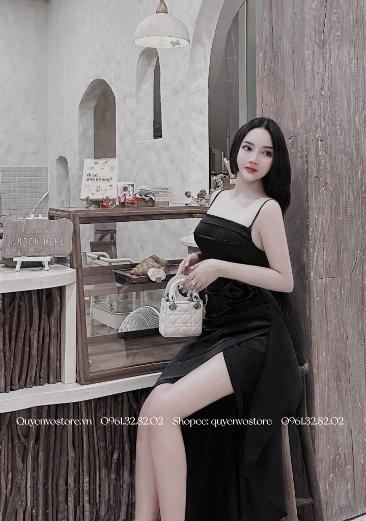Đầm lụa 2 dây xẻ tà hoa eo